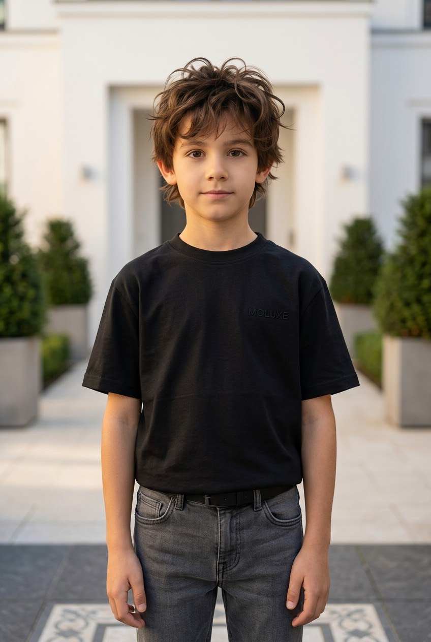 MOLUXE® Black Edition Kids Tee | 10-11 jaar